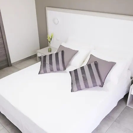 Sikania Casa Diamond Bed & Breakfast *